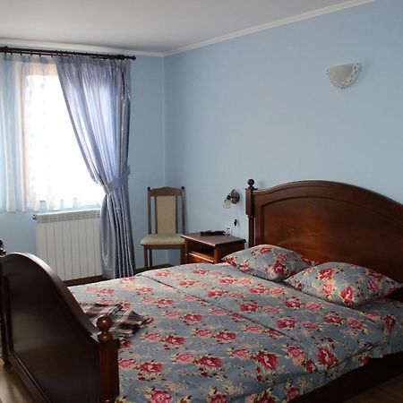 Guest House Maria 코프리브시티차 외부 사진