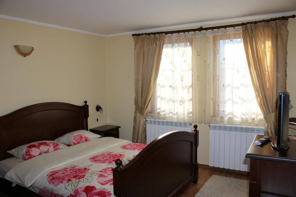 Guest House Maria 코프리브시티차 외부 사진